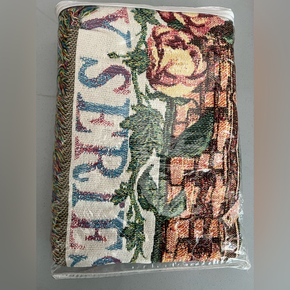 Longaberger Grandma Bonnie’s May Basket Cotton Throw - Picture 3 of 4